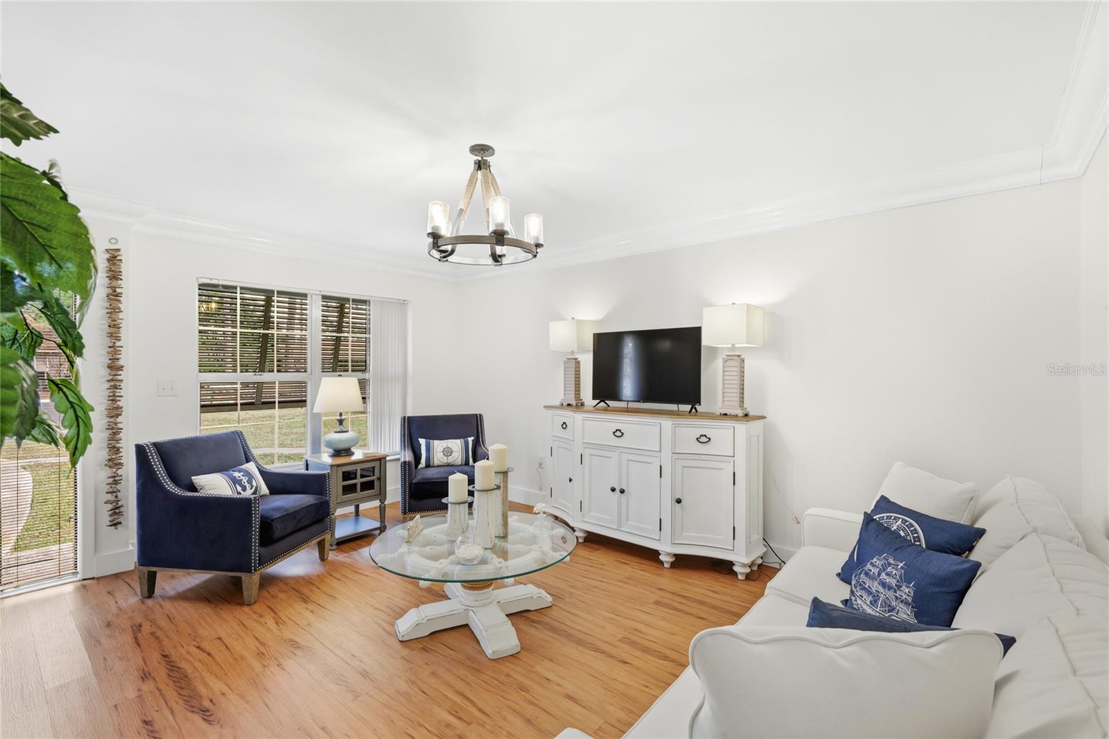 JEFFERSON PINES - Residential