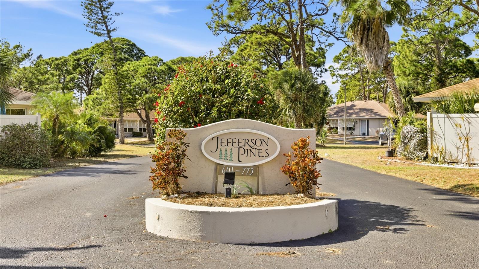 JEFFERSON PINES - Residential