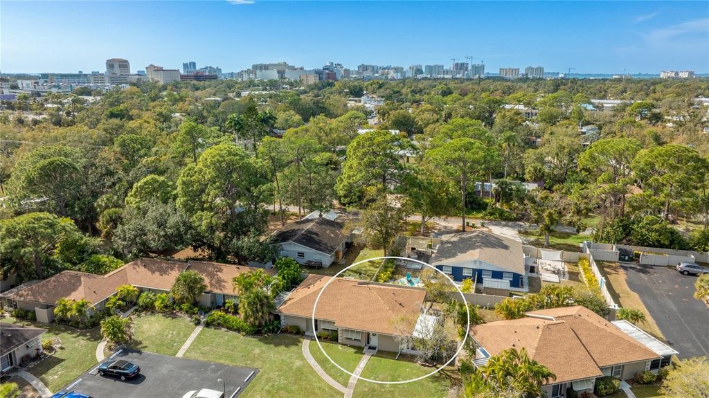 Photo of 659 N Jefferson Avenue #659, Sarasota, FL 34237 (MLS # A4679563)