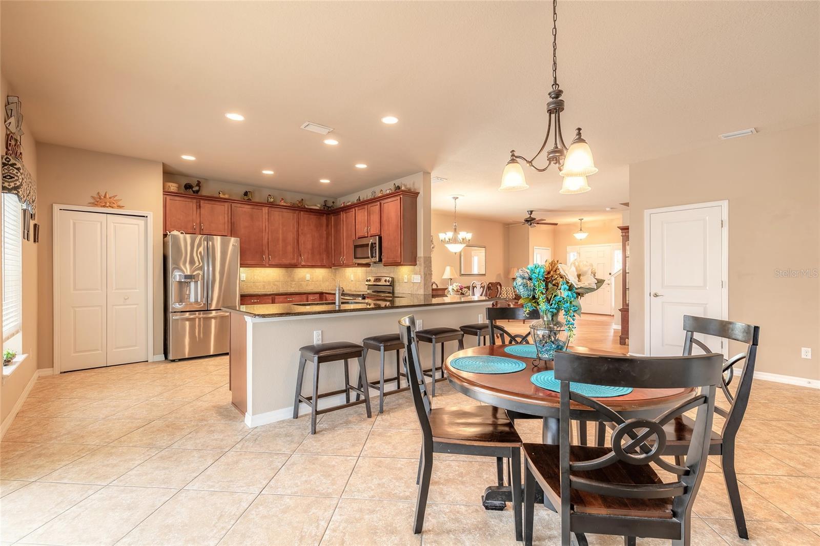 6950 VINTAGE LANE