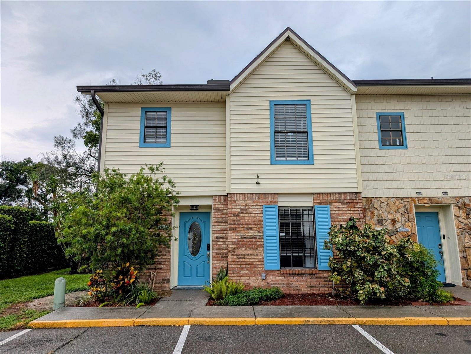 CARROLL OAKS - Residential