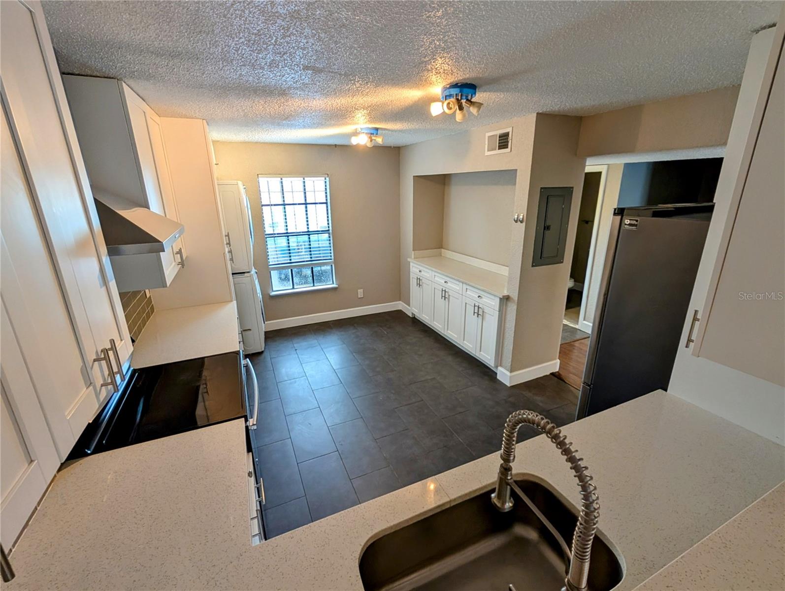 CARROLL OAKS - Residential