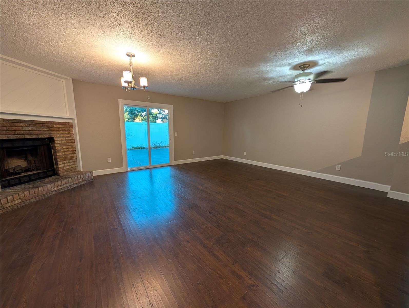 CARROLL OAKS - Residential