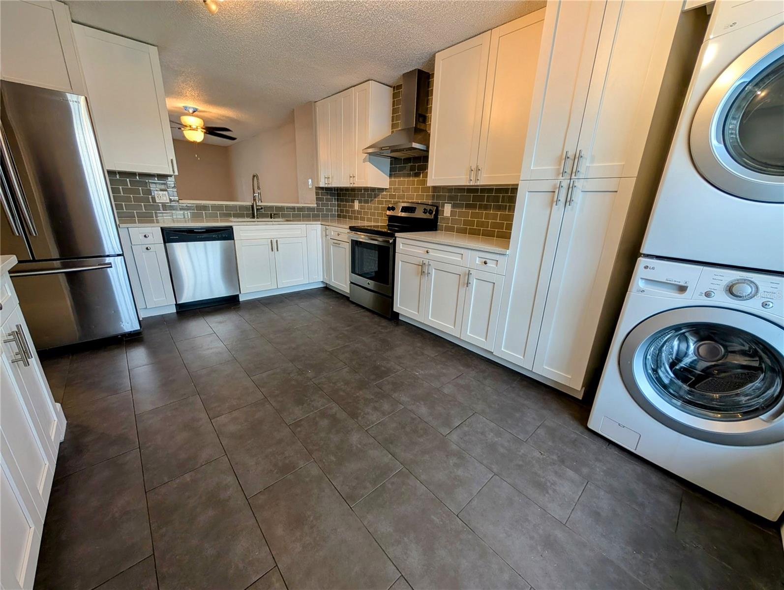 CARROLL OAKS - Residential