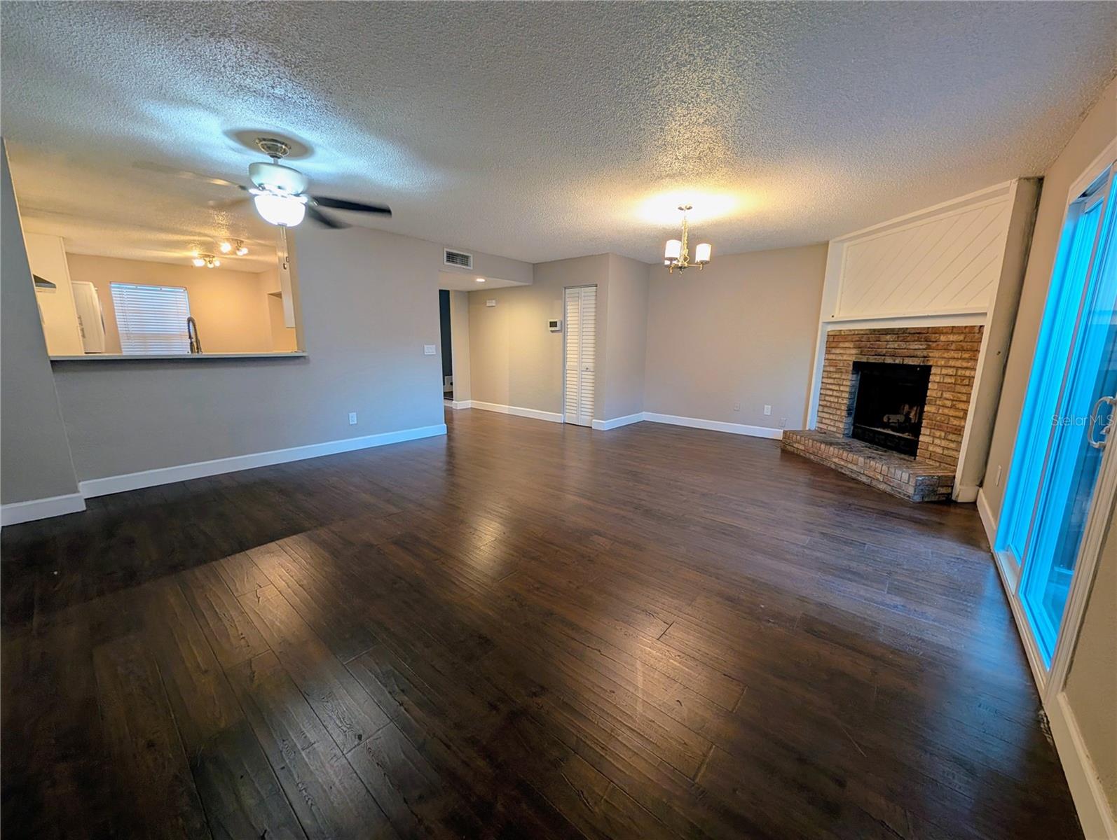 CARROLL OAKS - Residential