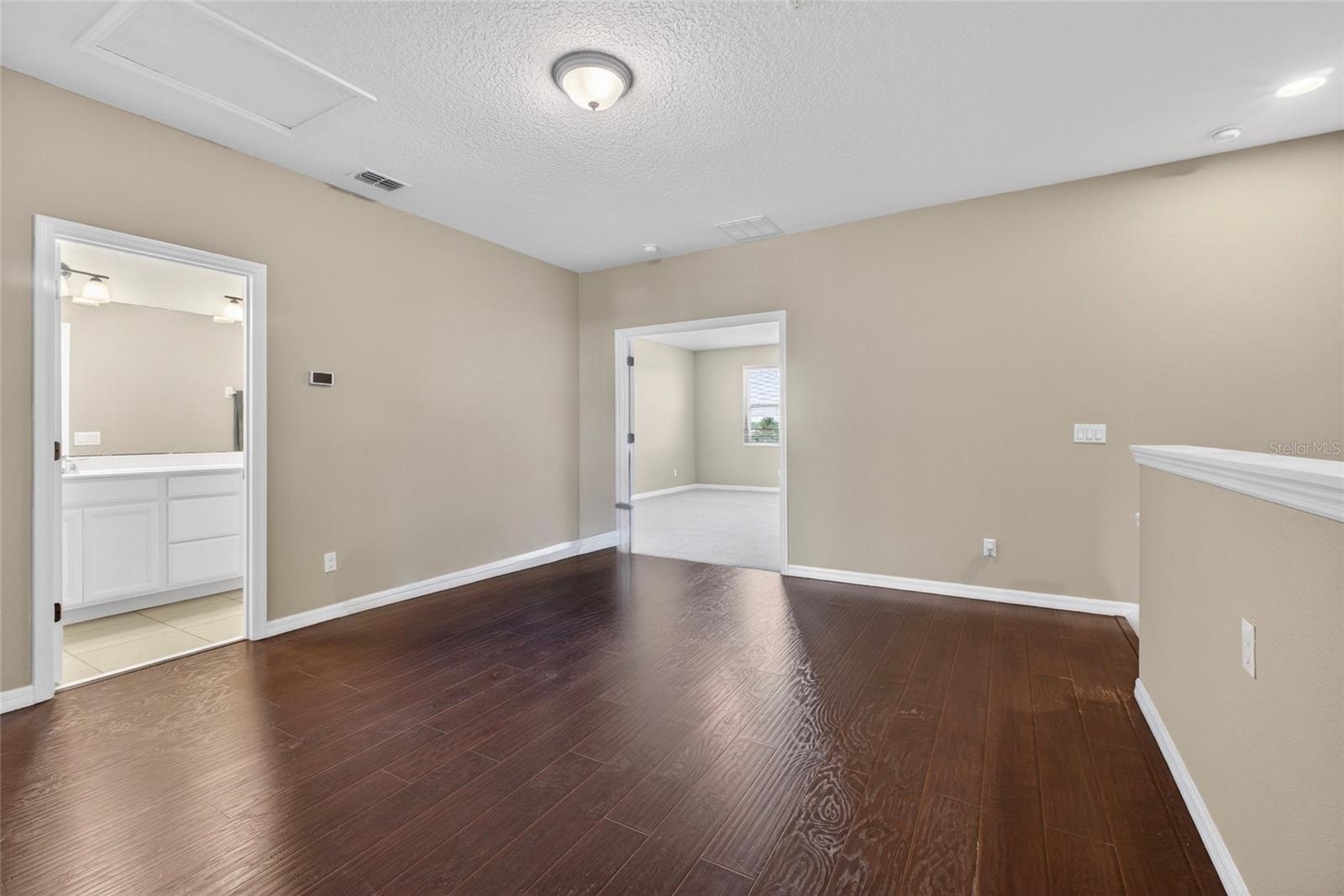 HICKORY HAMMOCK - Residential