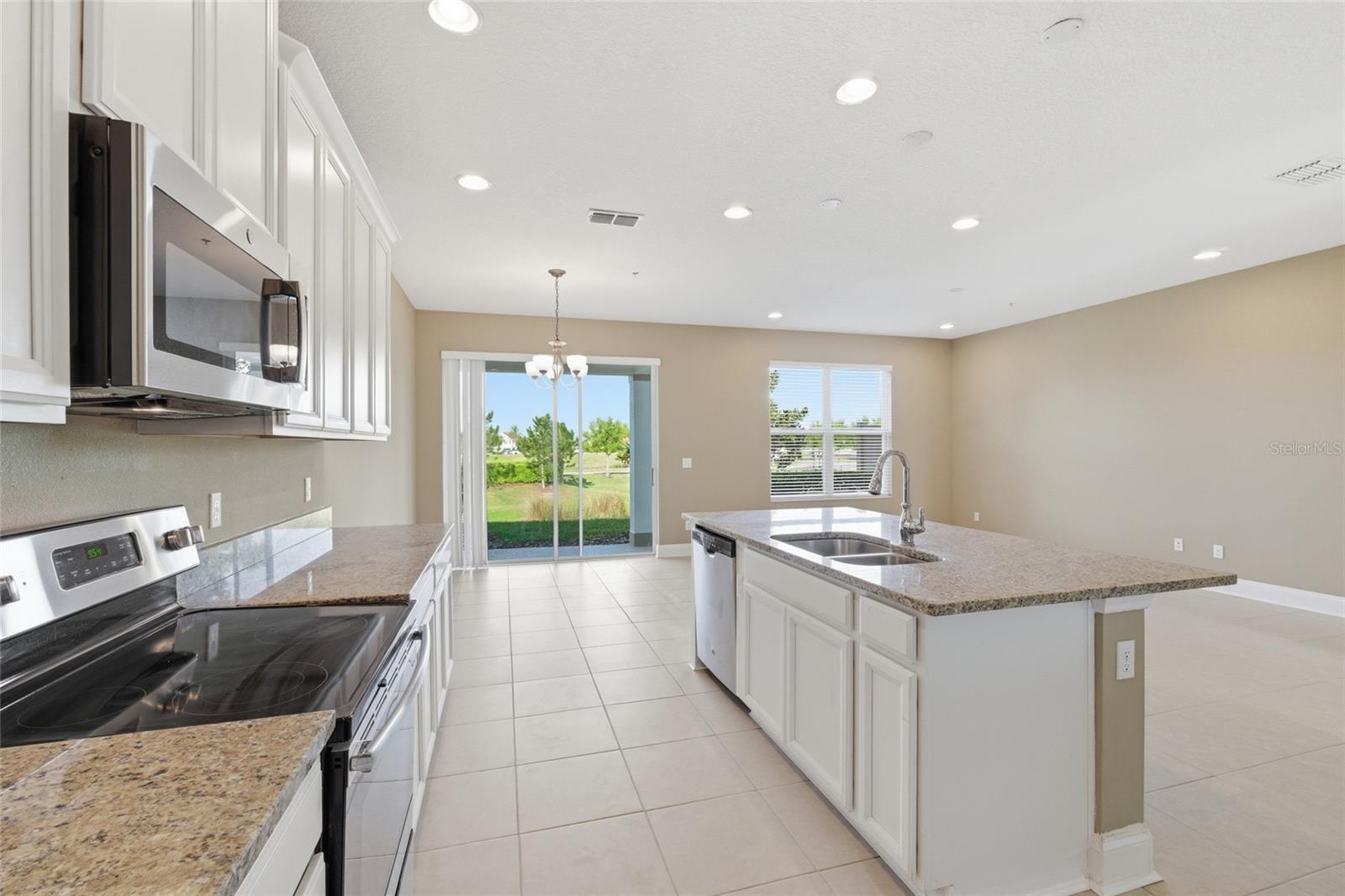 HICKORY HAMMOCK - Residential