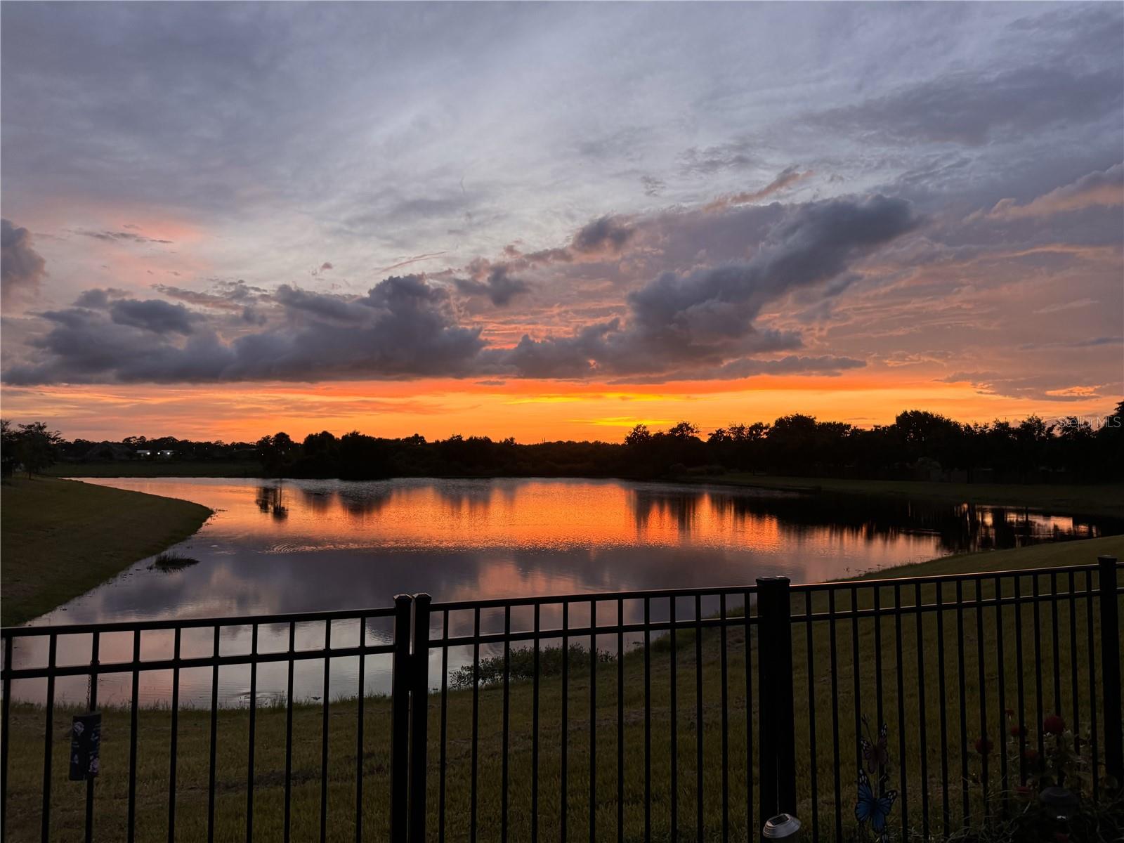 GRADY POINTE - Residential