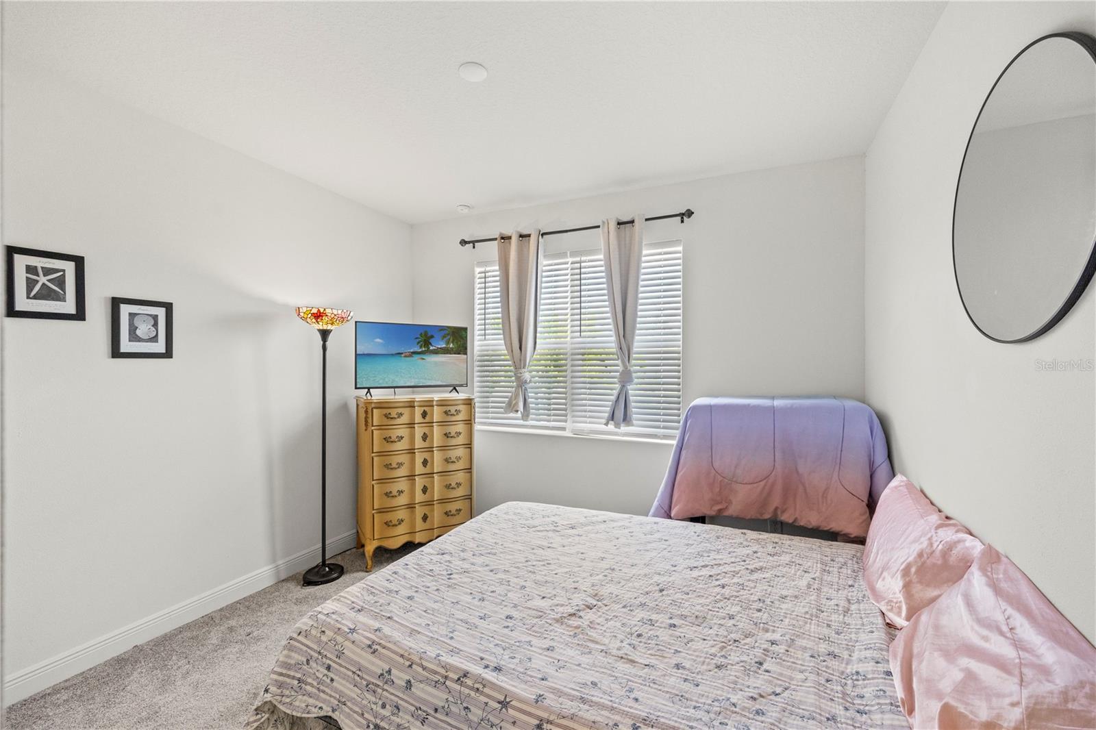 GRADY POINTE - Residential