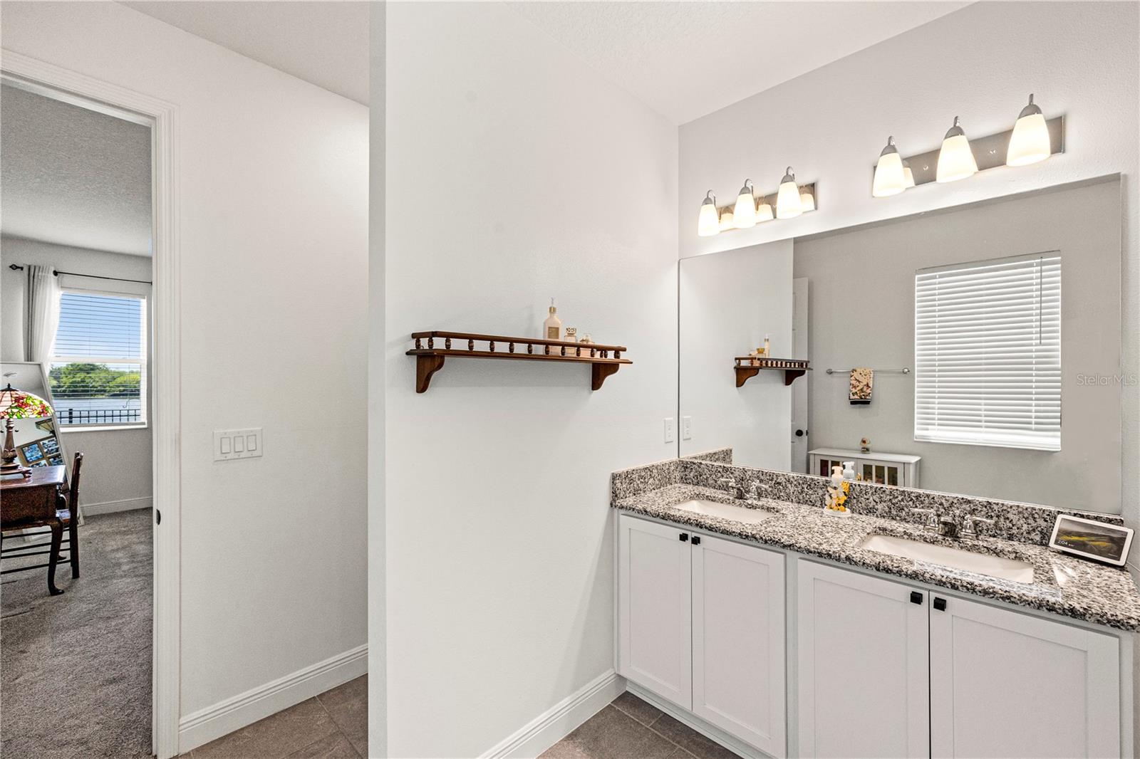 GRADY POINTE - Residential