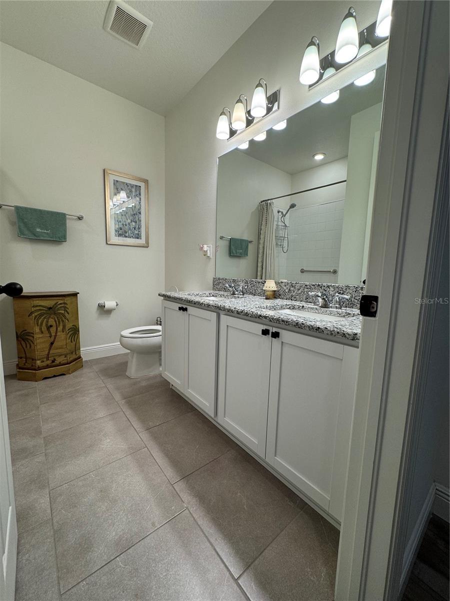 GRADY POINTE - Residential