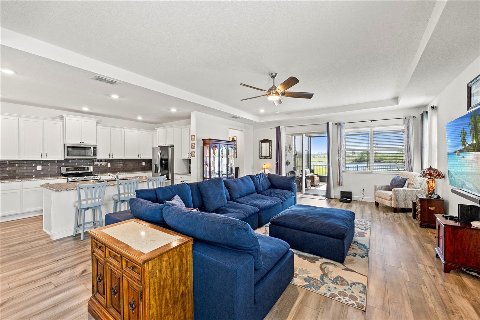 GRADY POINTE - Residential