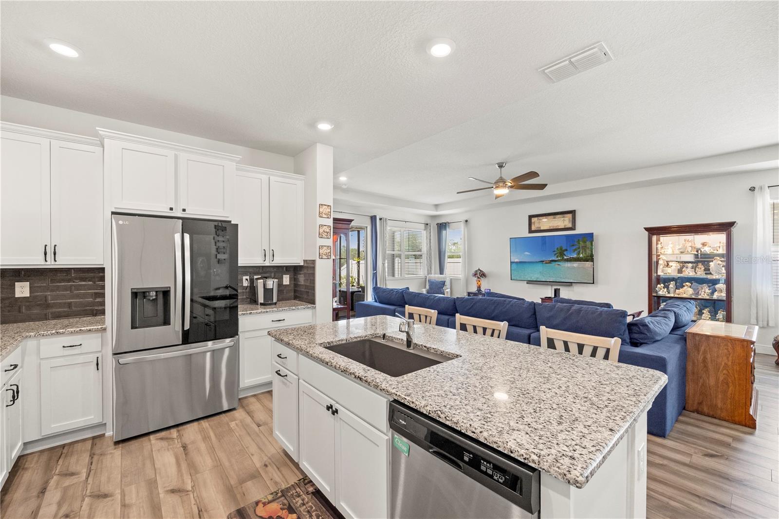 GRADY POINTE - Residential