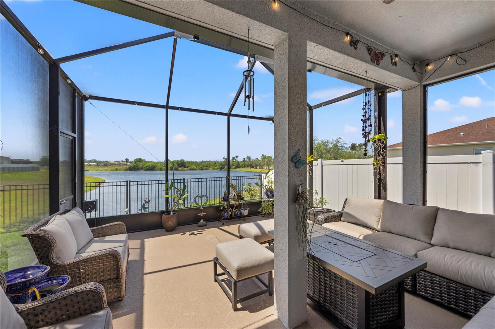 GRADY POINTE - Residential