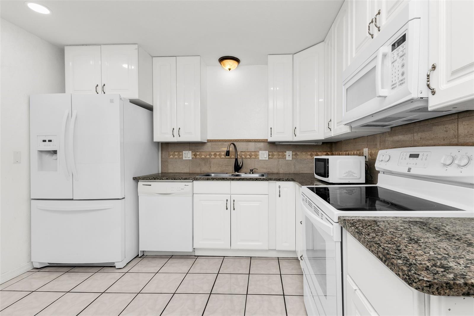 VENICE GROVES REP - Residential