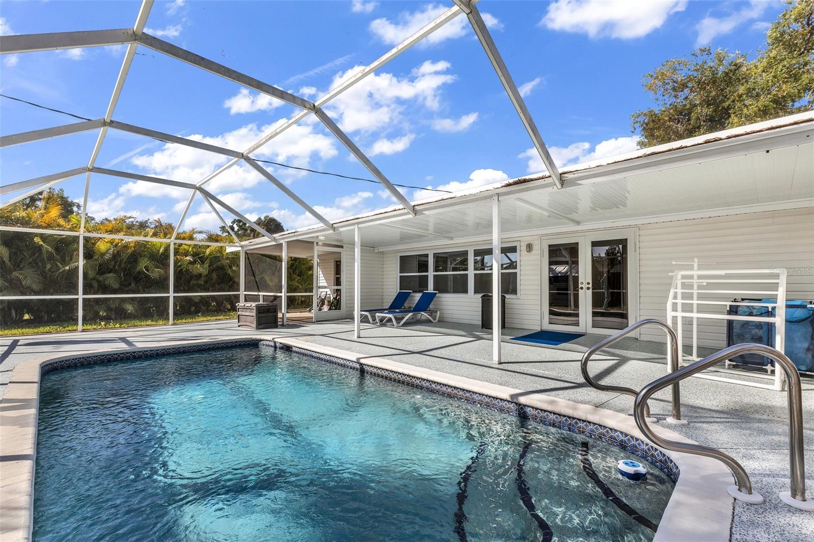 VENICE GROVES REP - Residential