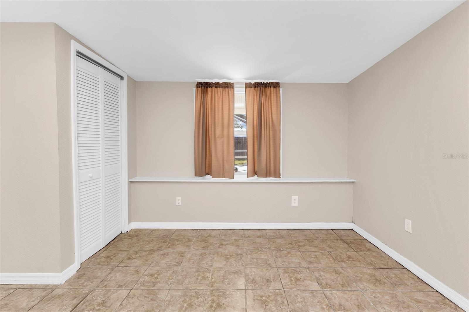 VENICE GROVES REP - Residential