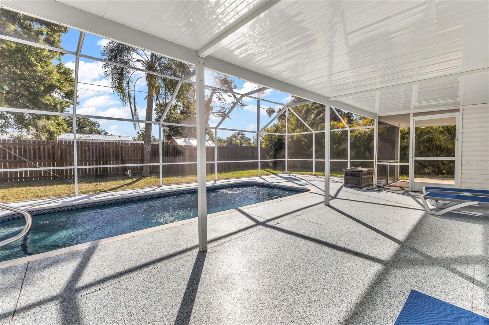 VENICE GROVES REP - Residential