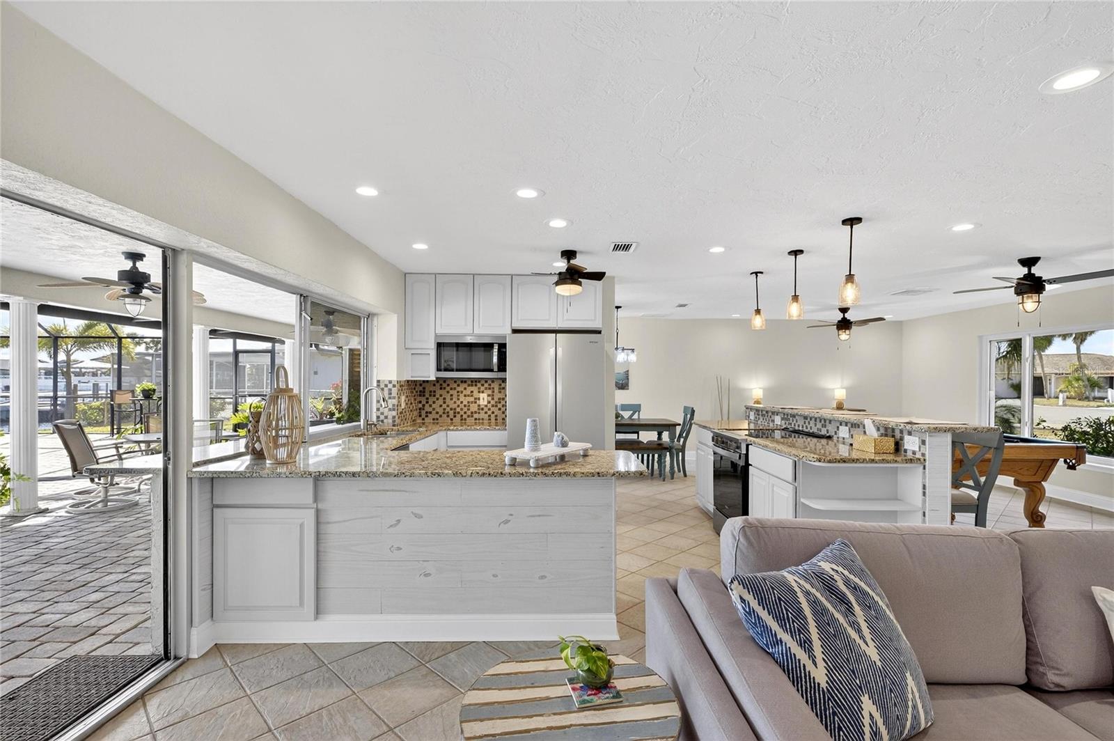 APOLLO BEACH UNIT 13 PT 1 RE - Residential