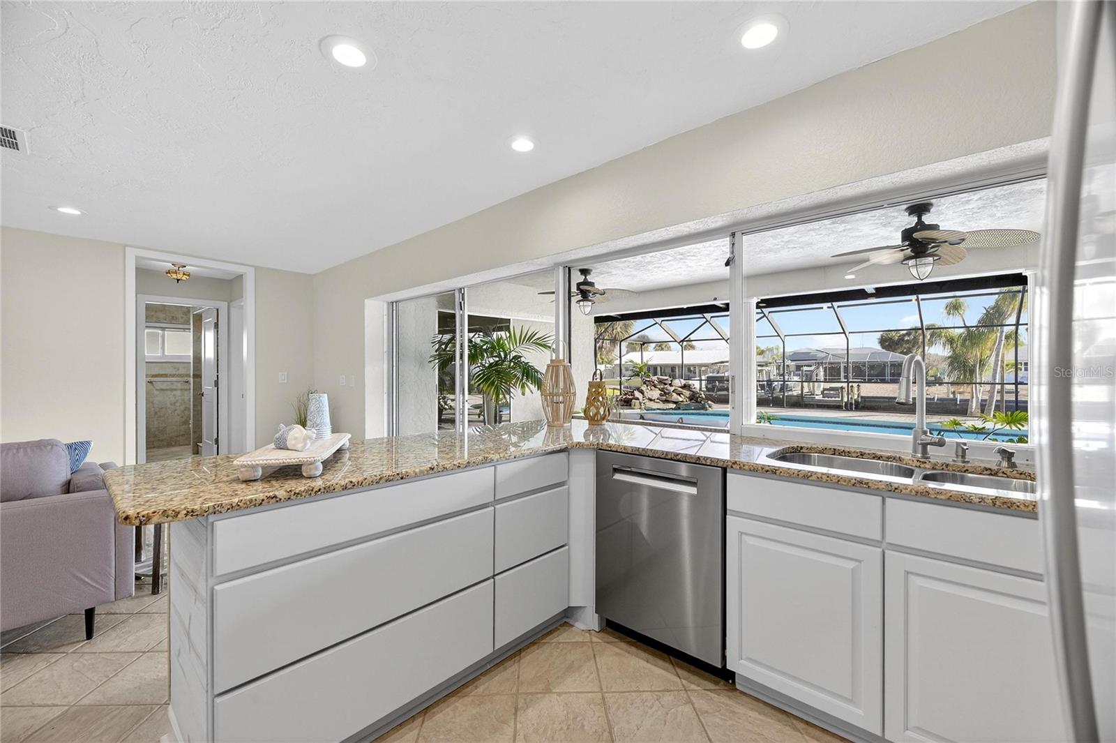 APOLLO BEACH UNIT 13 PT 1 RE - Residential