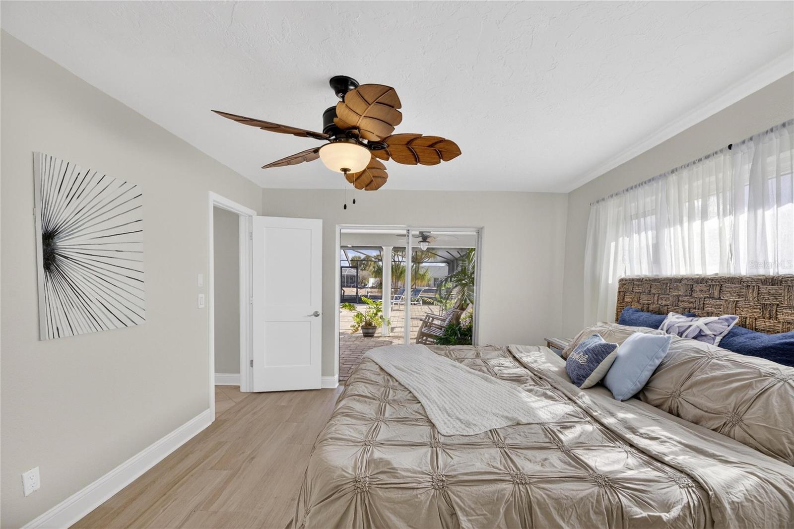 APOLLO BEACH UNIT 13 PT 1 RE - Residential