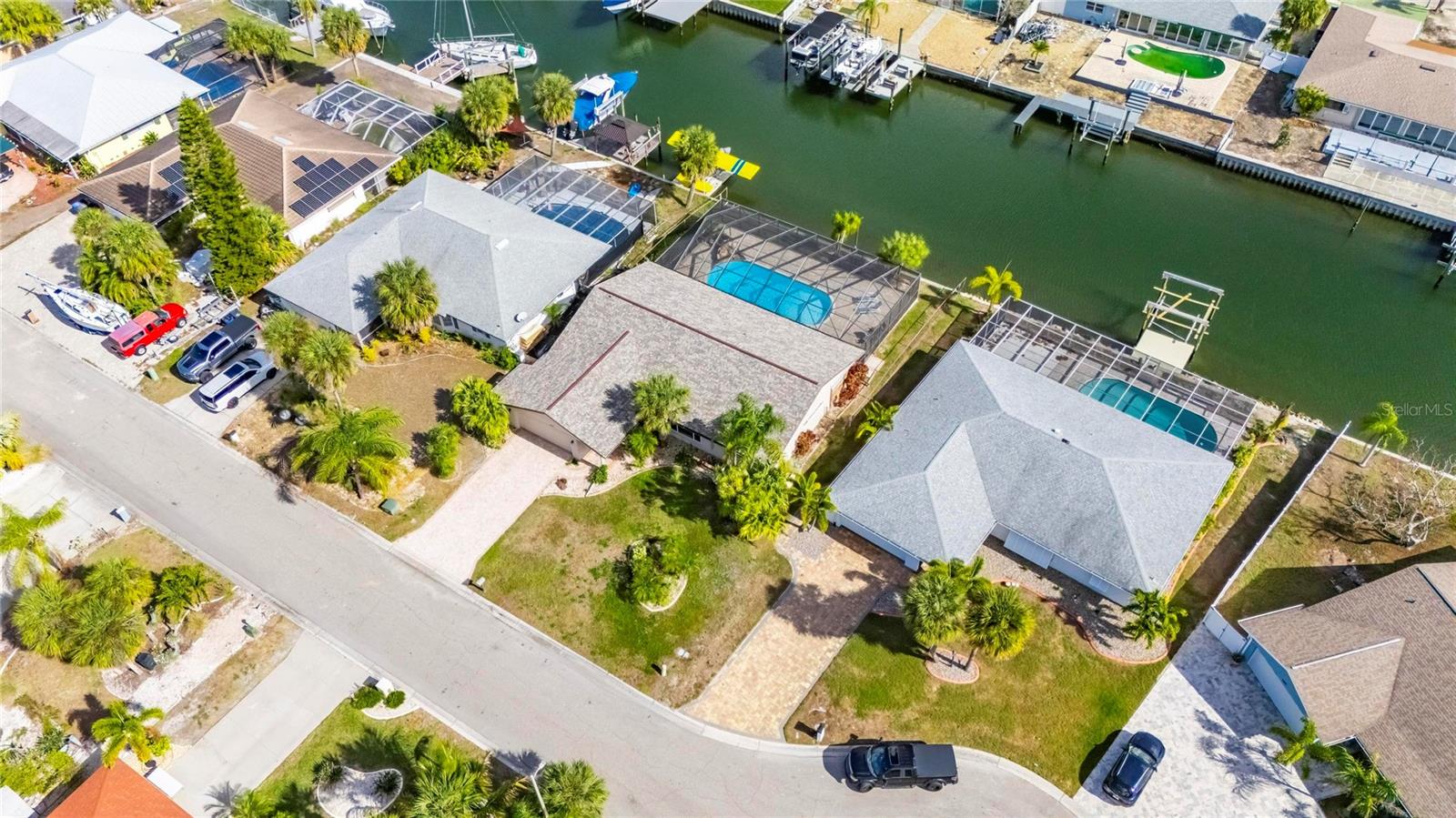 APOLLO BEACH UNIT 13 PT 1 RE - Residential