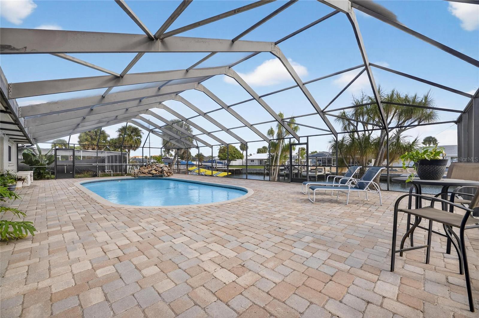 APOLLO BEACH UNIT 13 PT 1 RE - Residential