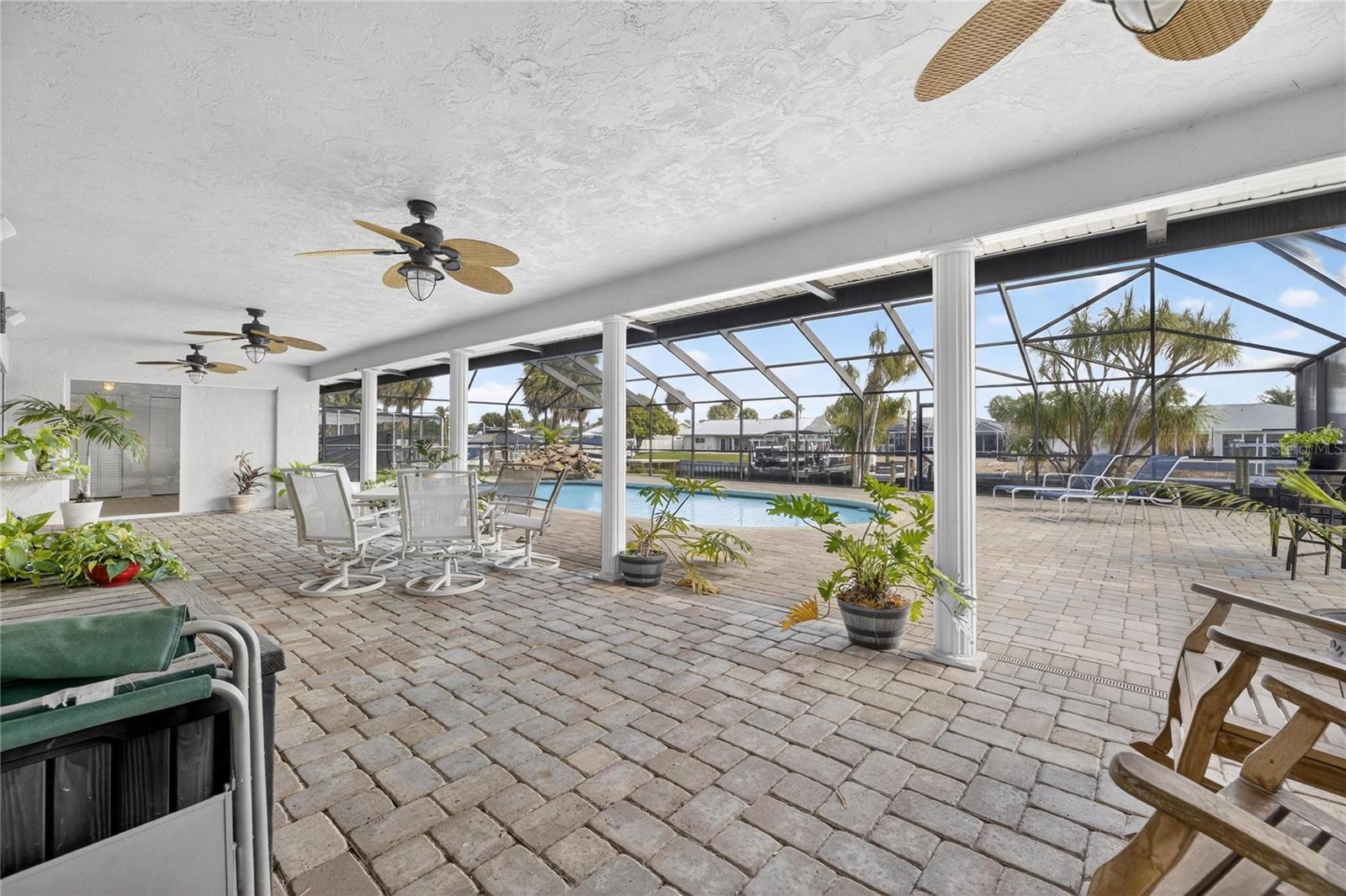 APOLLO BEACH UNIT 13 PT 1 RE - Residential