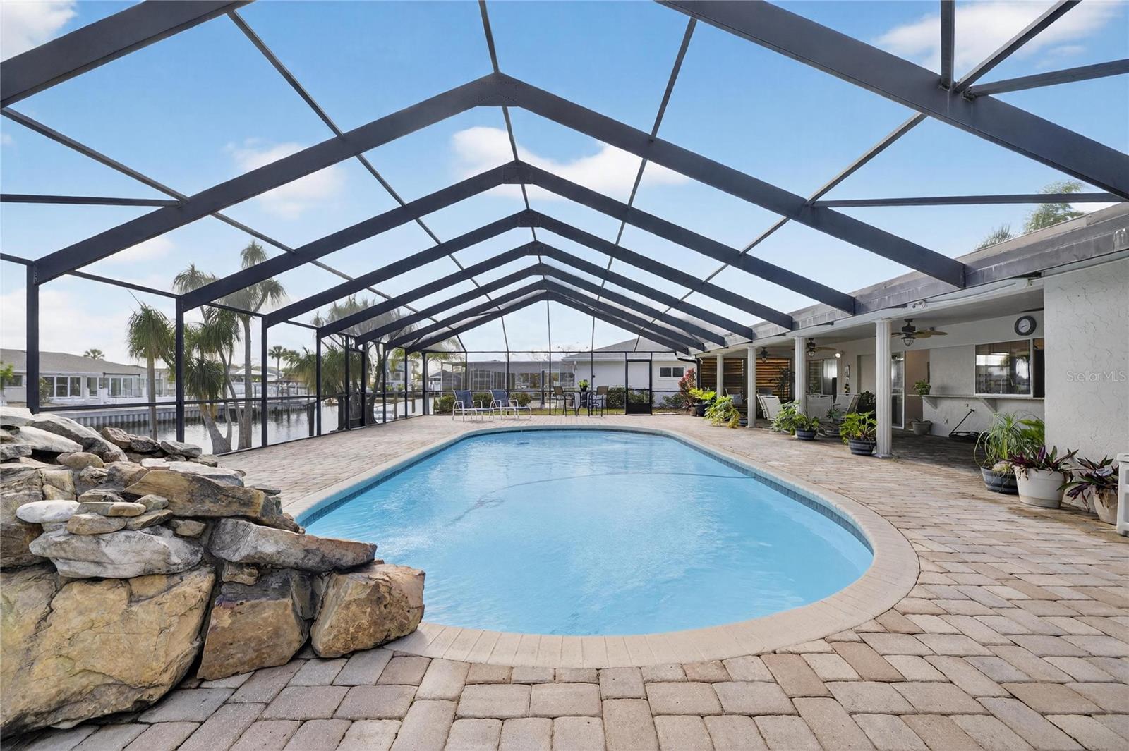 APOLLO BEACH UNIT 13 PT 1 RE - Residential