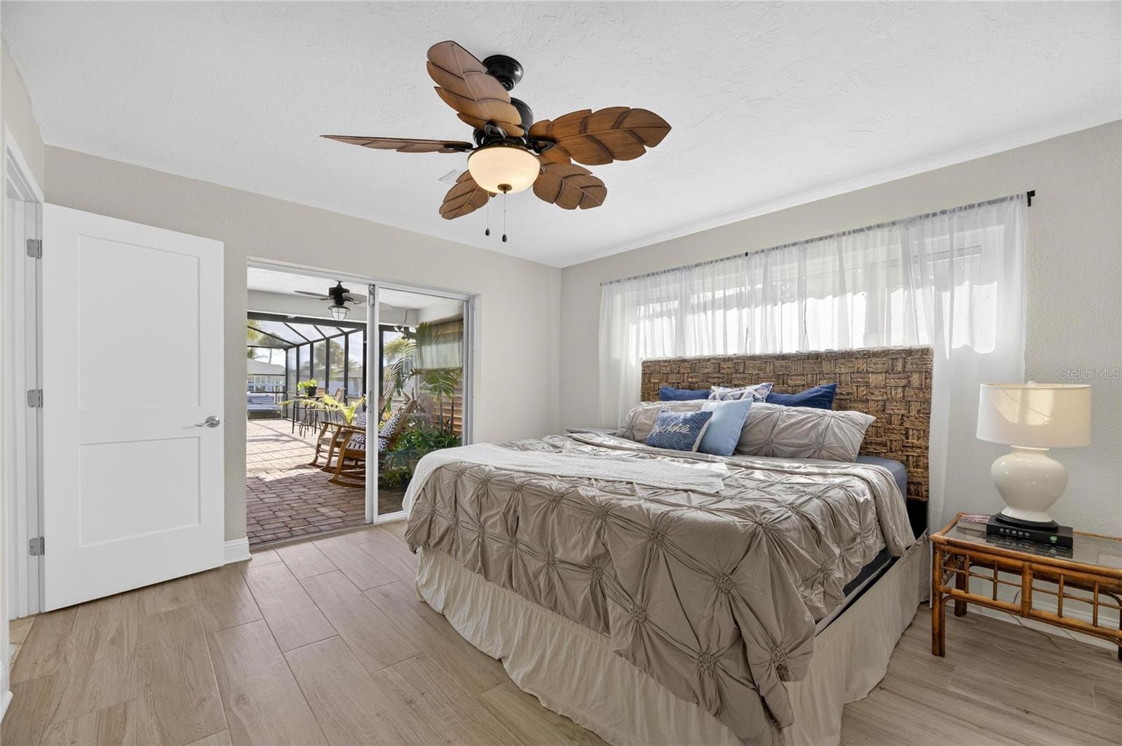 APOLLO BEACH UNIT 13 PT 1 RE - Residential