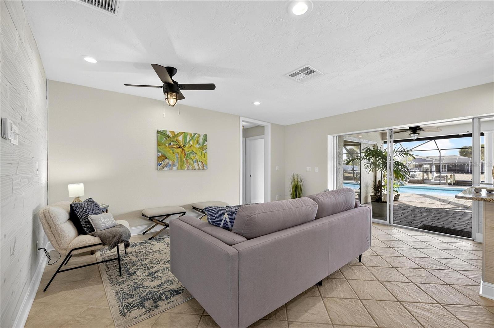 APOLLO BEACH UNIT 13 PT 1 RE - Residential