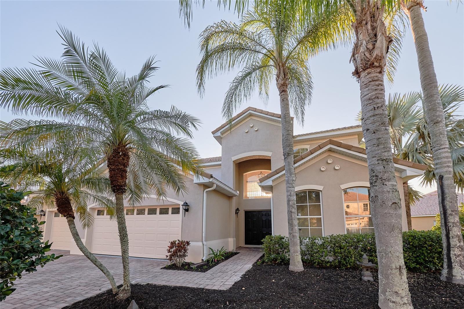 3600 HARBOR ISLES COURT