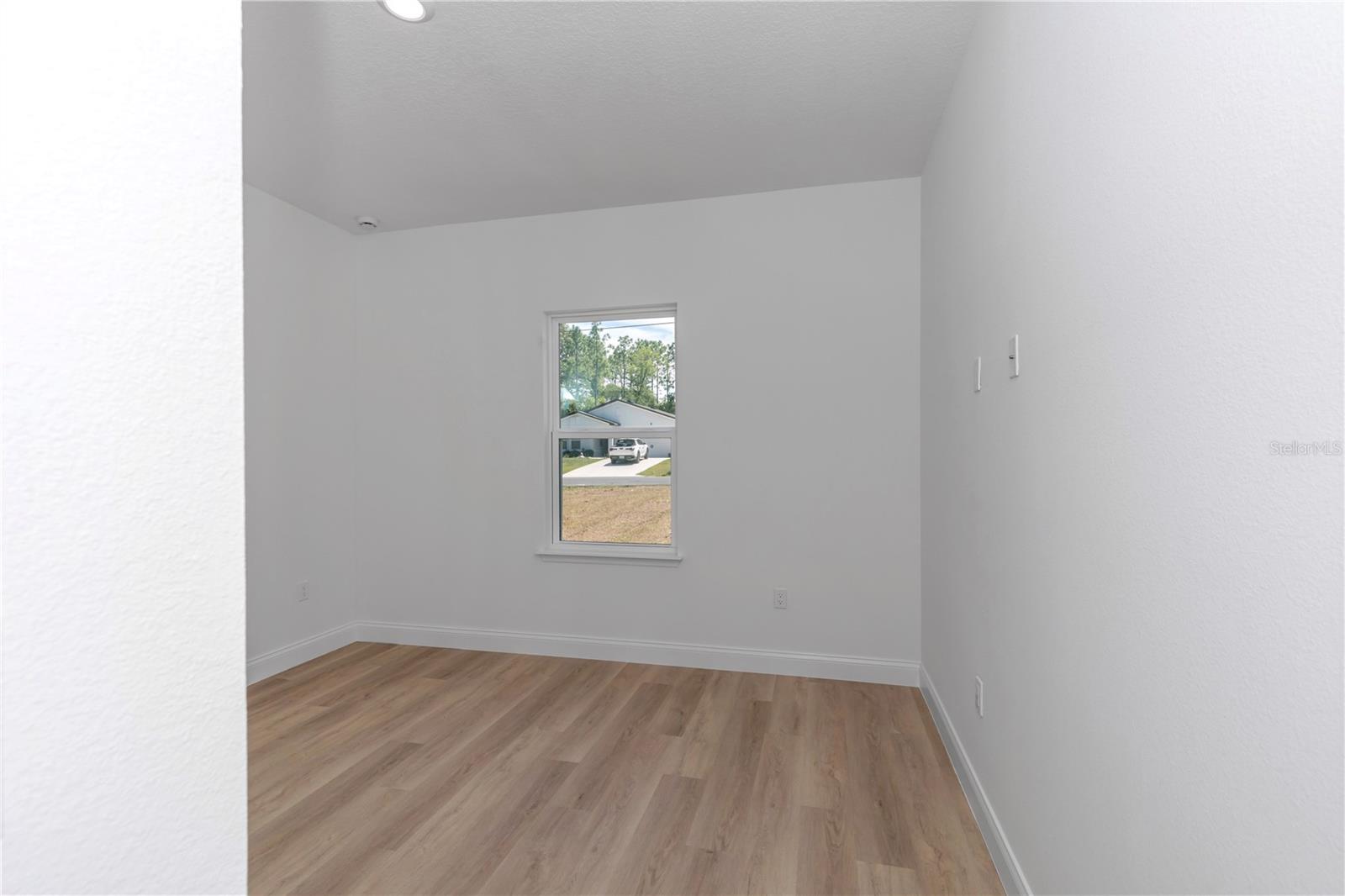 CITRUS SPGS UNIT 11 - Residential