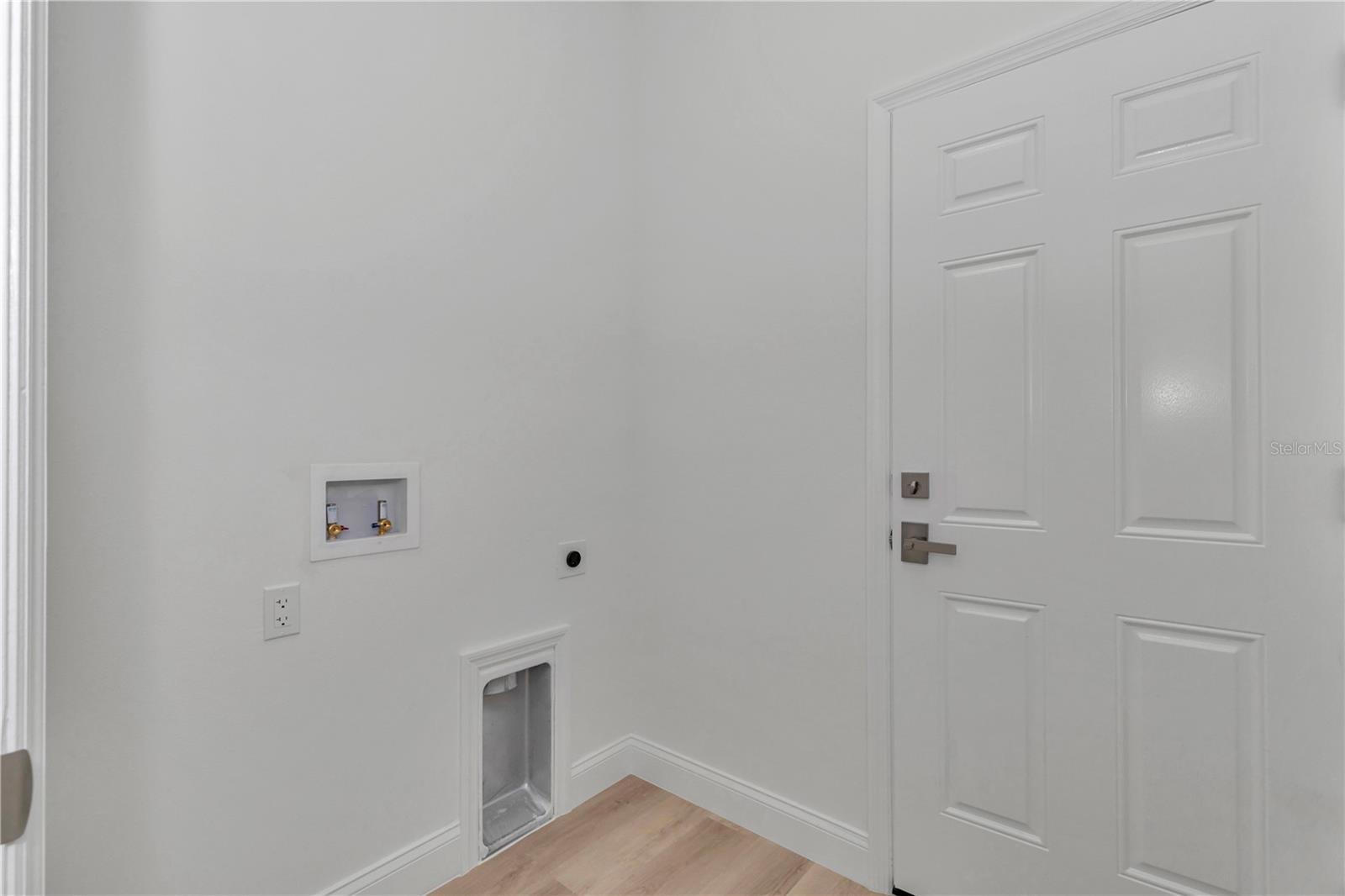 CITRUS SPGS UNIT 11 - Residential