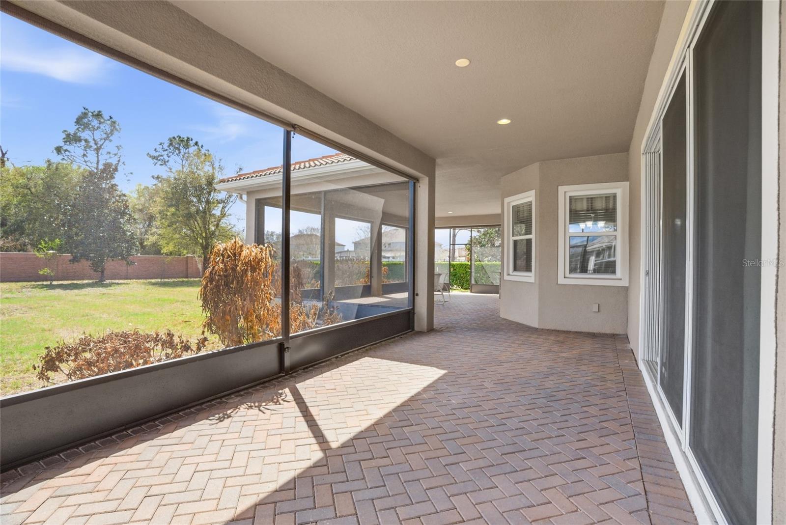 FONTANA ESTATES - Residential