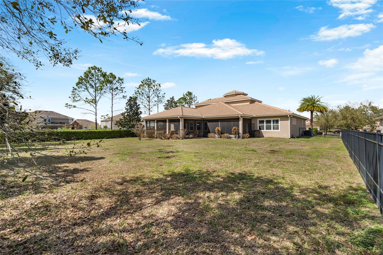 FONTANA ESTATES - Residential