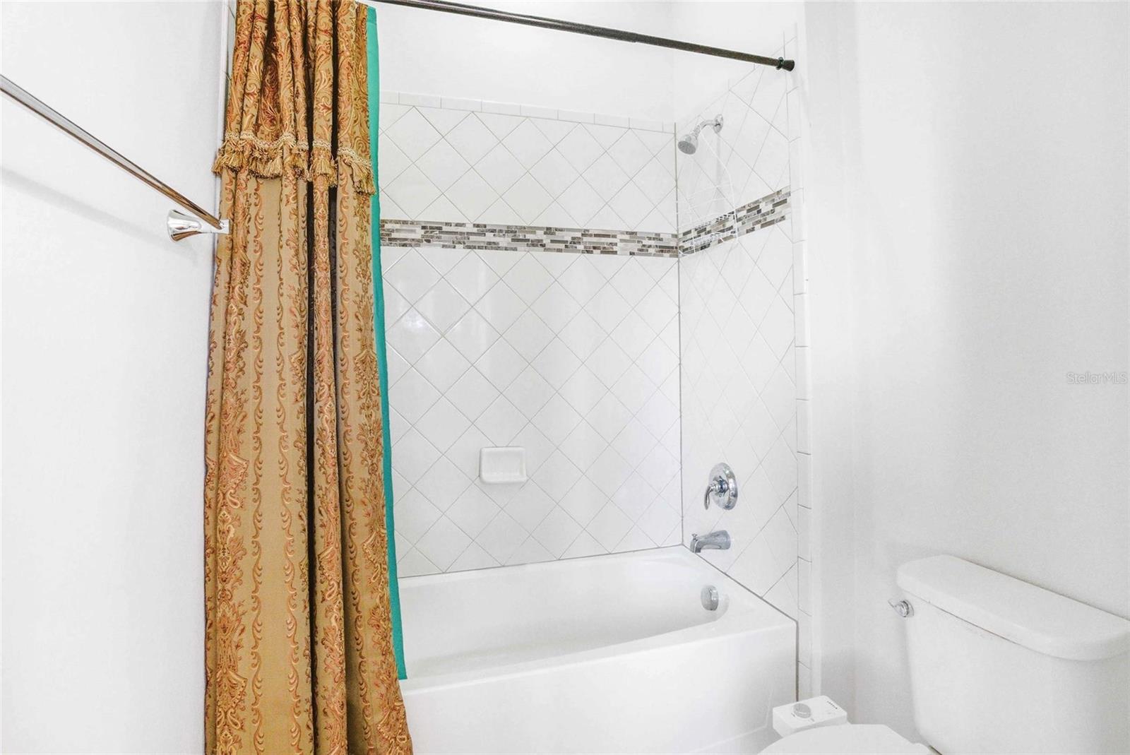 FONTANA ESTATES - Residential