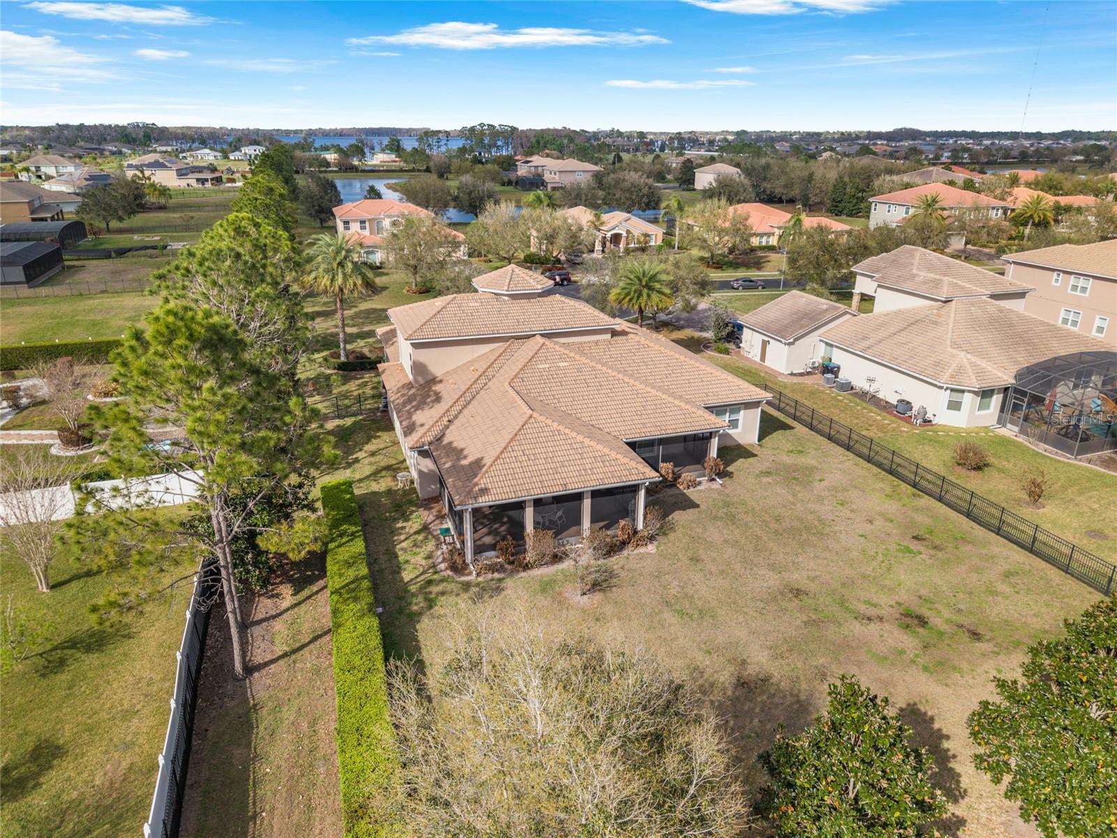 FONTANA ESTATES - Residential