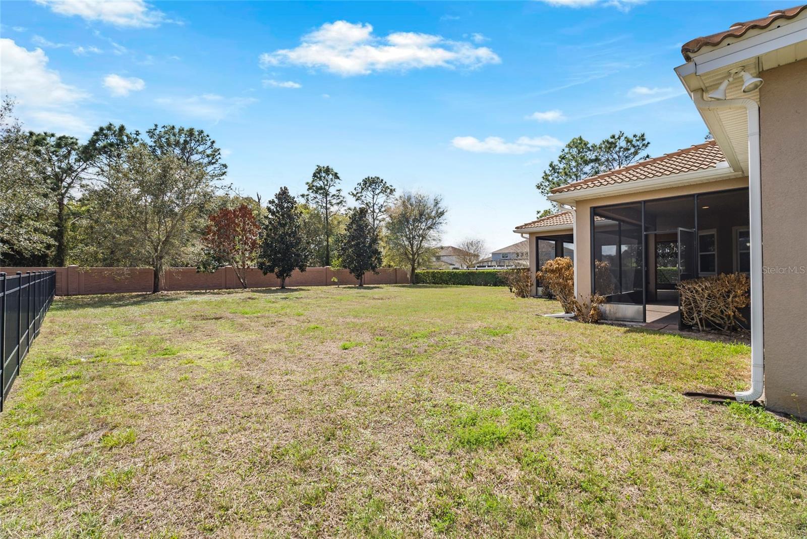 FONTANA ESTATES - Residential