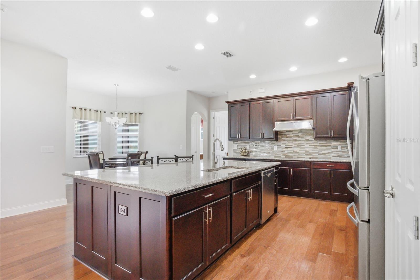 FONTANA ESTATES - Residential