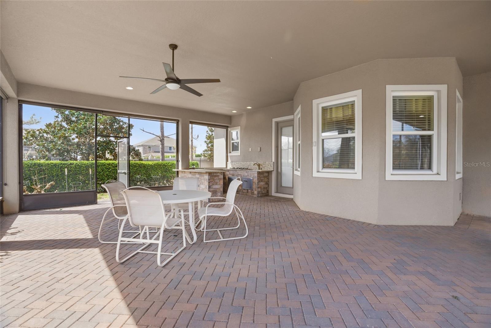 FONTANA ESTATES - Residential