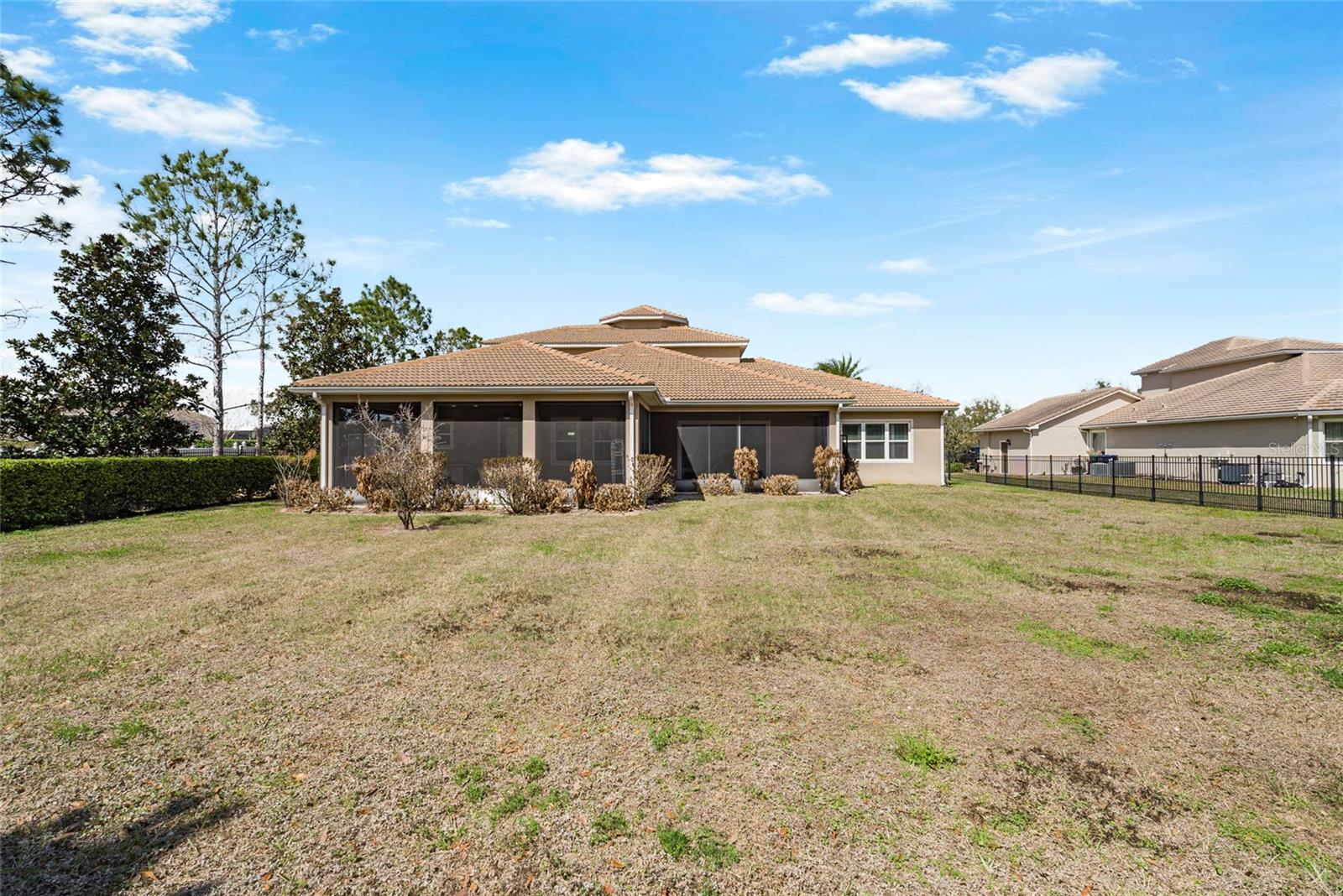 FONTANA ESTATES - Residential