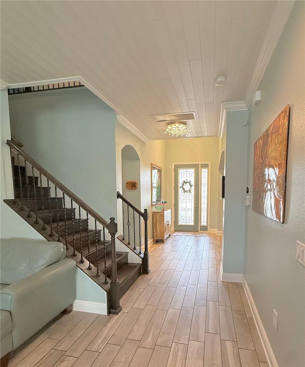 Photo of 18779 Deer Tracks Loop, Lutz, FL 33558 (MLS # TB8457485)