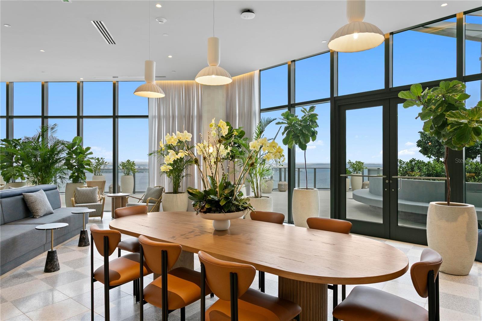 BAYSHORE YSABELLA CONDOMINIUM - Residential