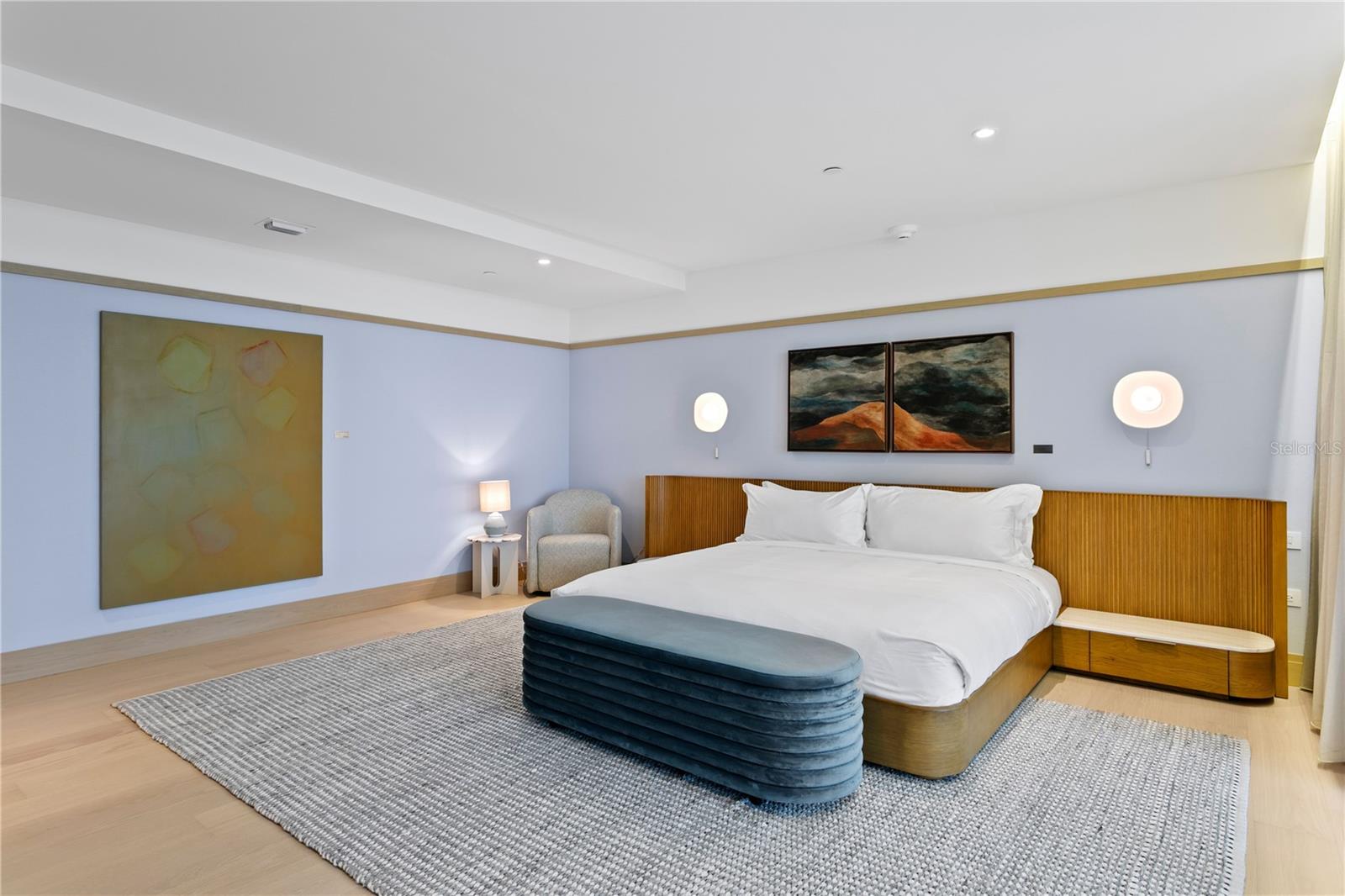 BAYSHORE YSABELLA CONDOMINIUM - Residential