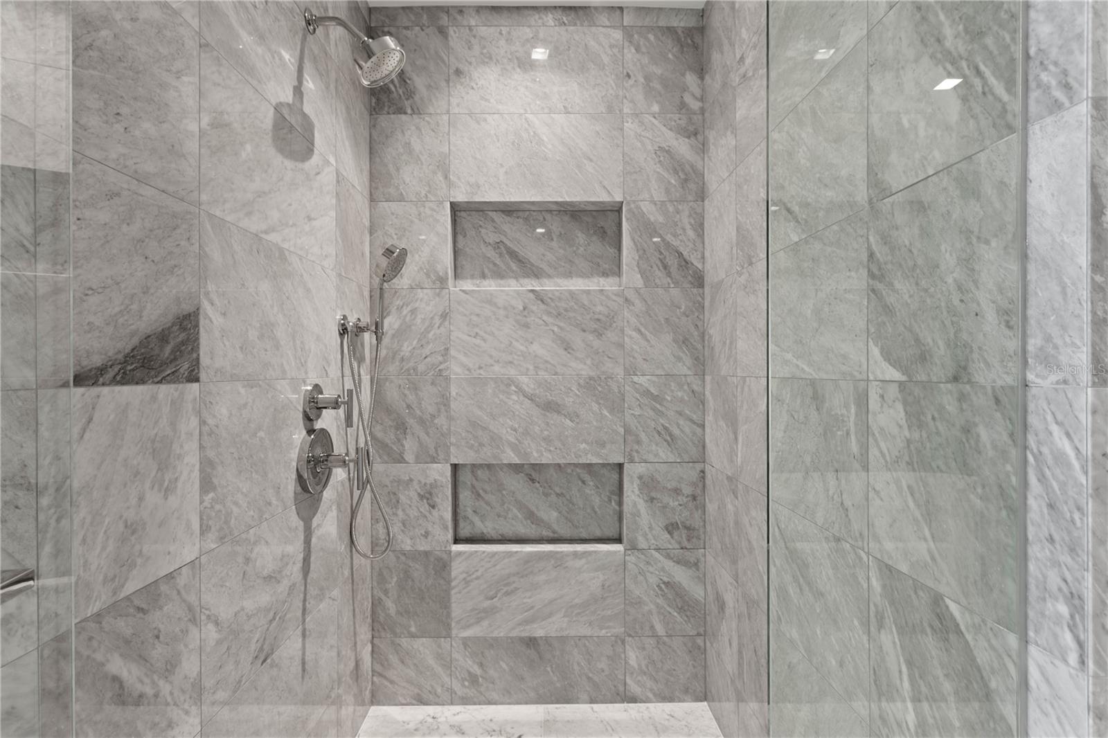 BAYSHORE YSABELLA CONDOMINIUM - Residential