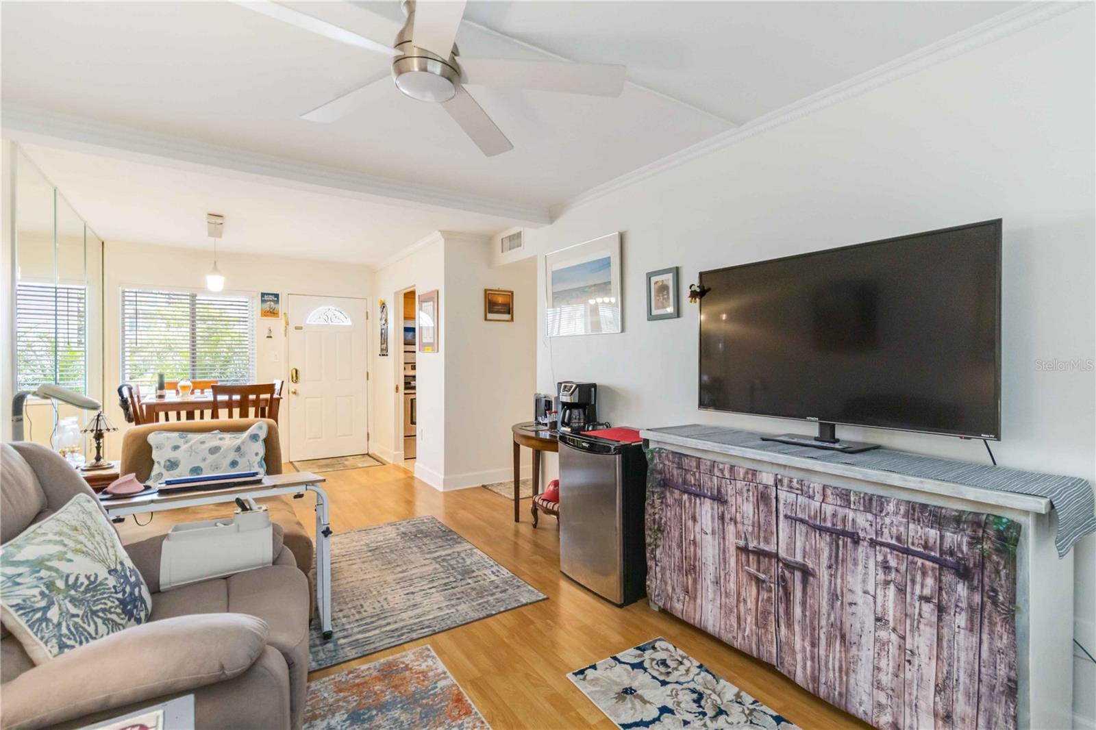 1850 SUNNY DRIVE F4