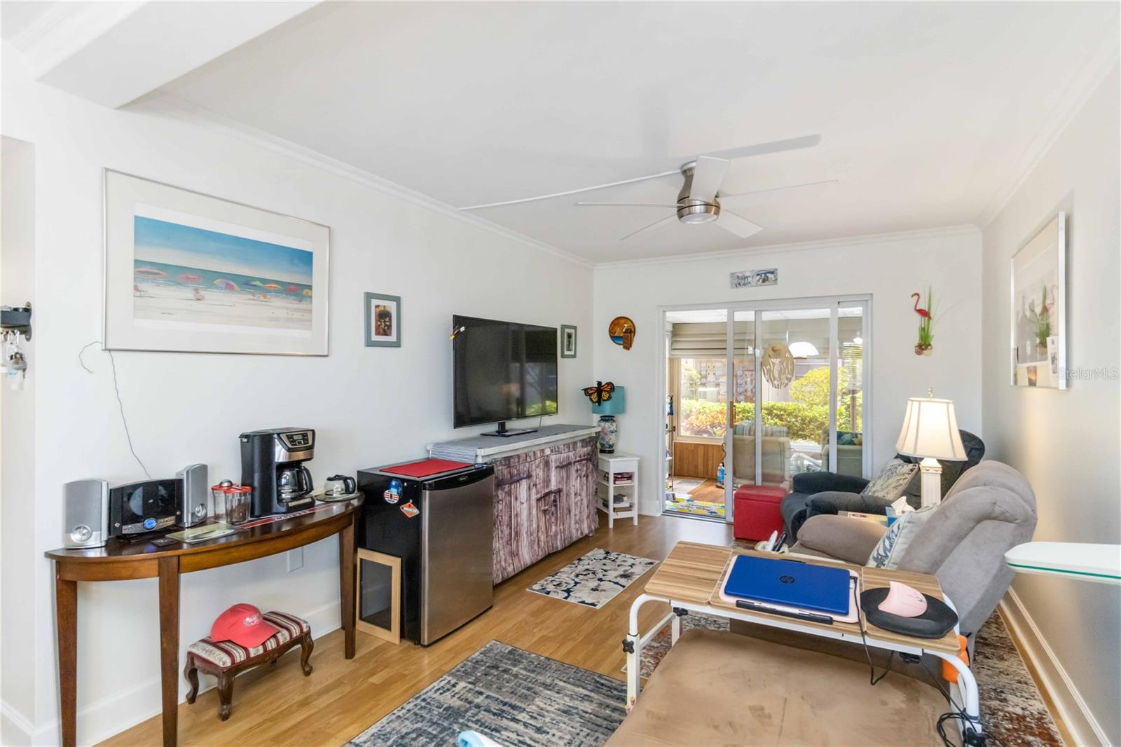 1850 SUNNY DRIVE F4