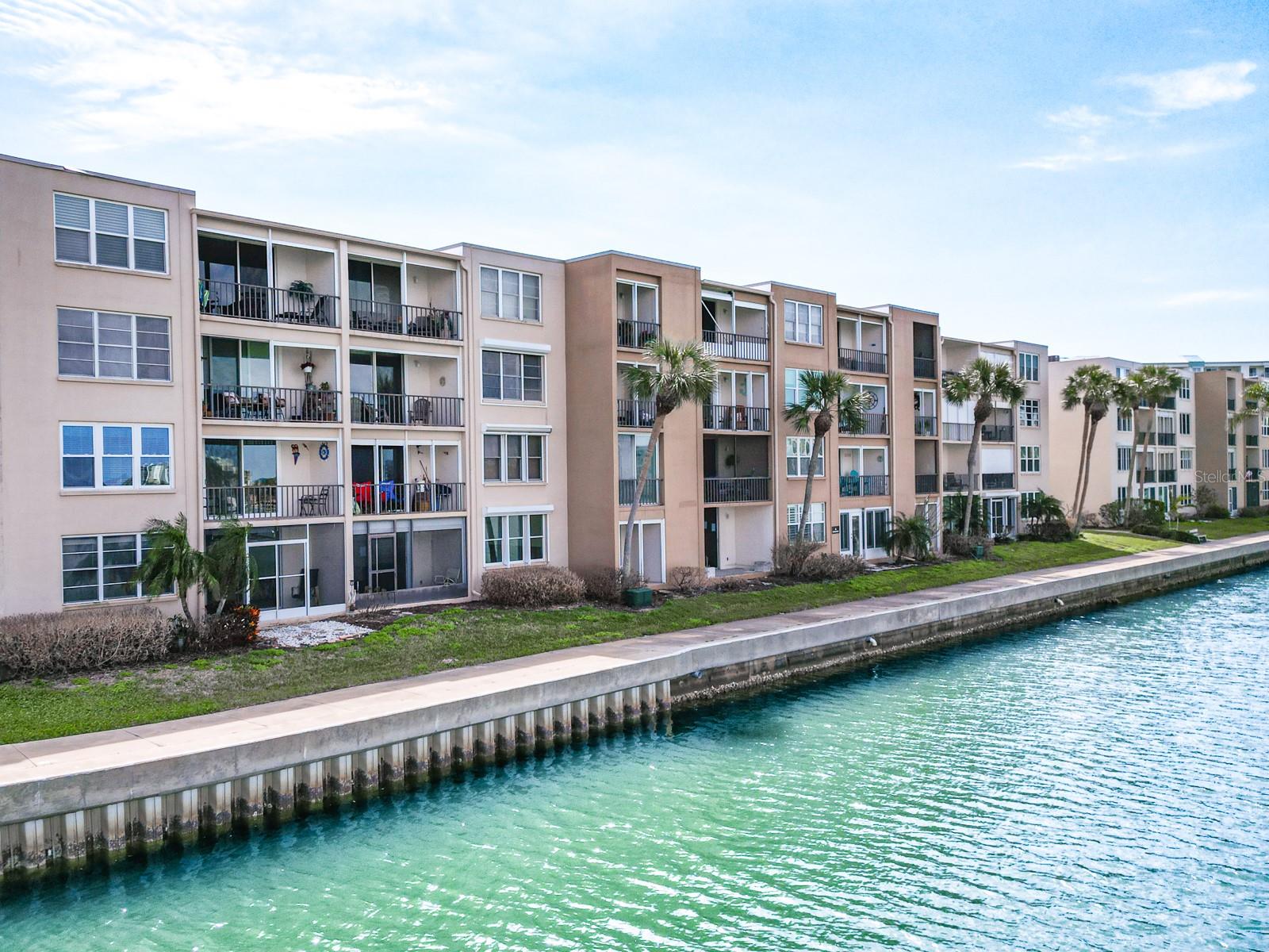 BAY ISLAND GROUP 11 - Residential Lease