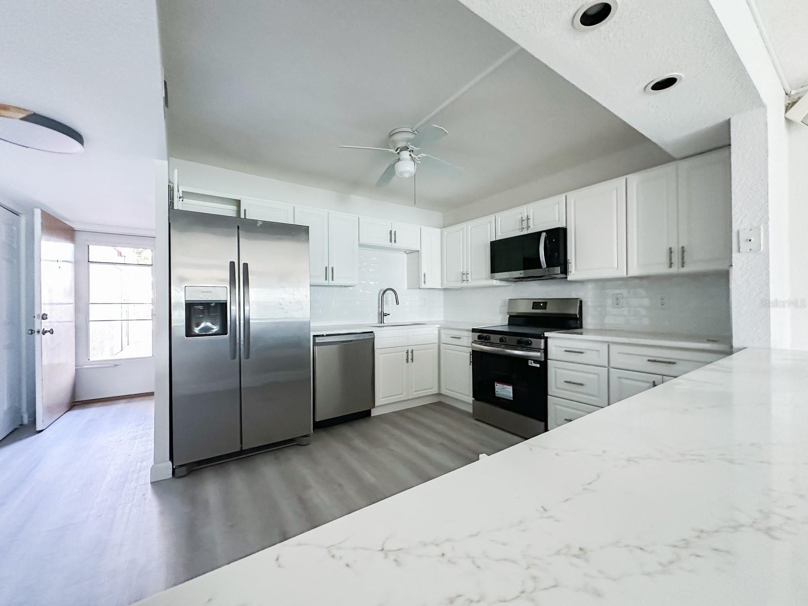 BAY ISLAND GROUP 11 - Residential Lease